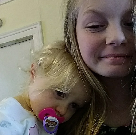 Meet your Posher, Adrianna - Picture 4 of 4